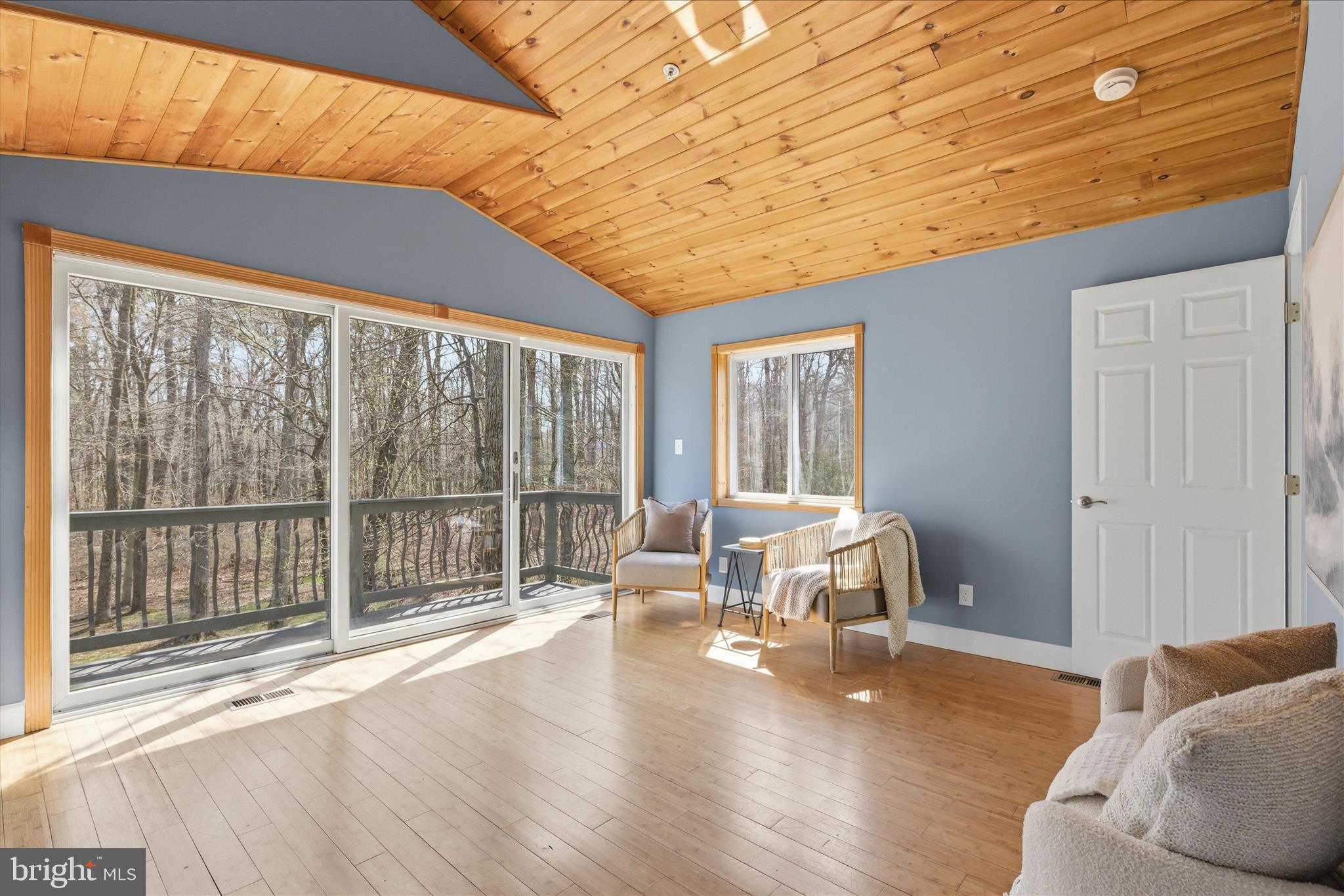 NORTHRIDGE - Residential