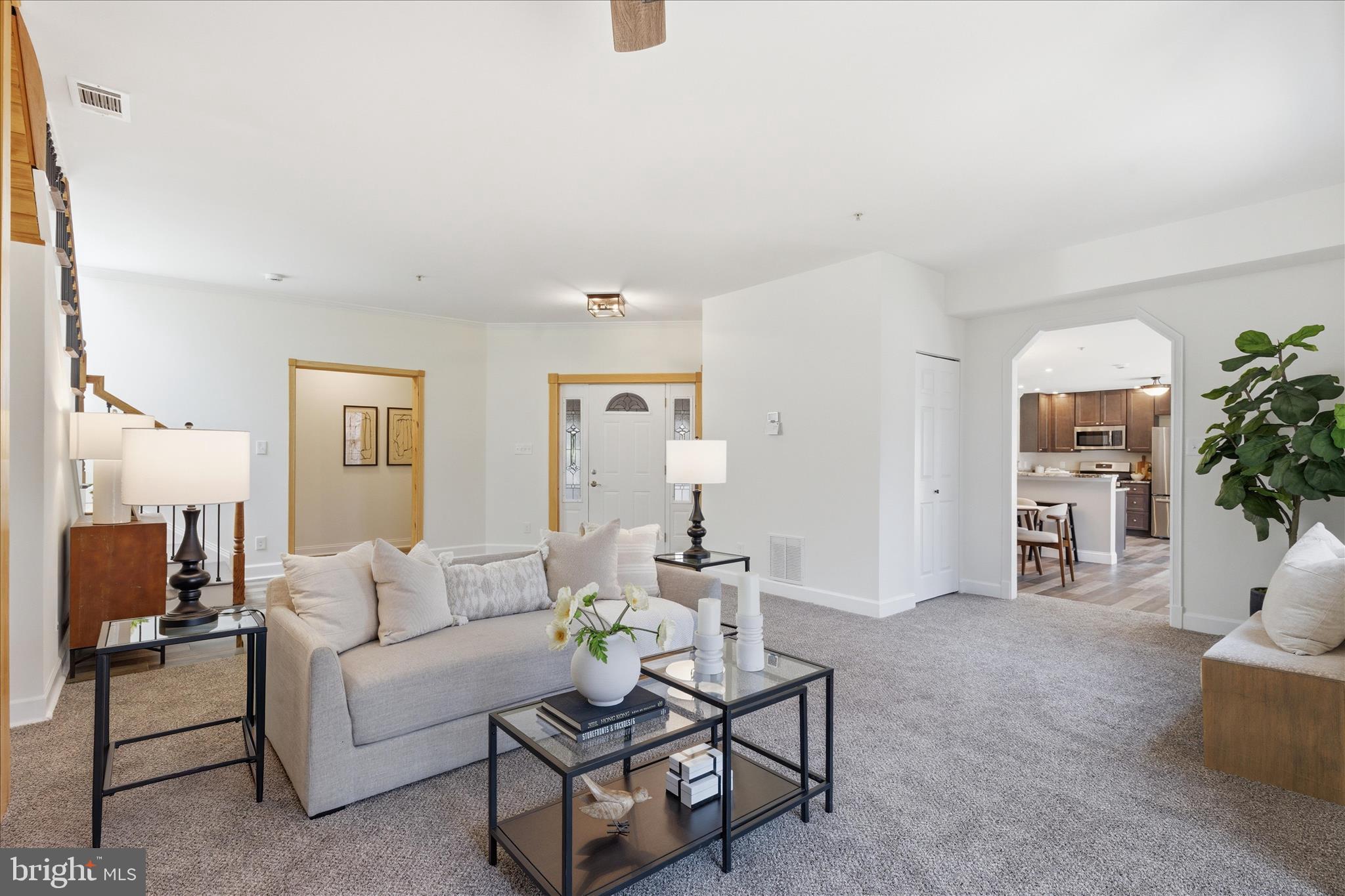 NORTHRIDGE - Residential