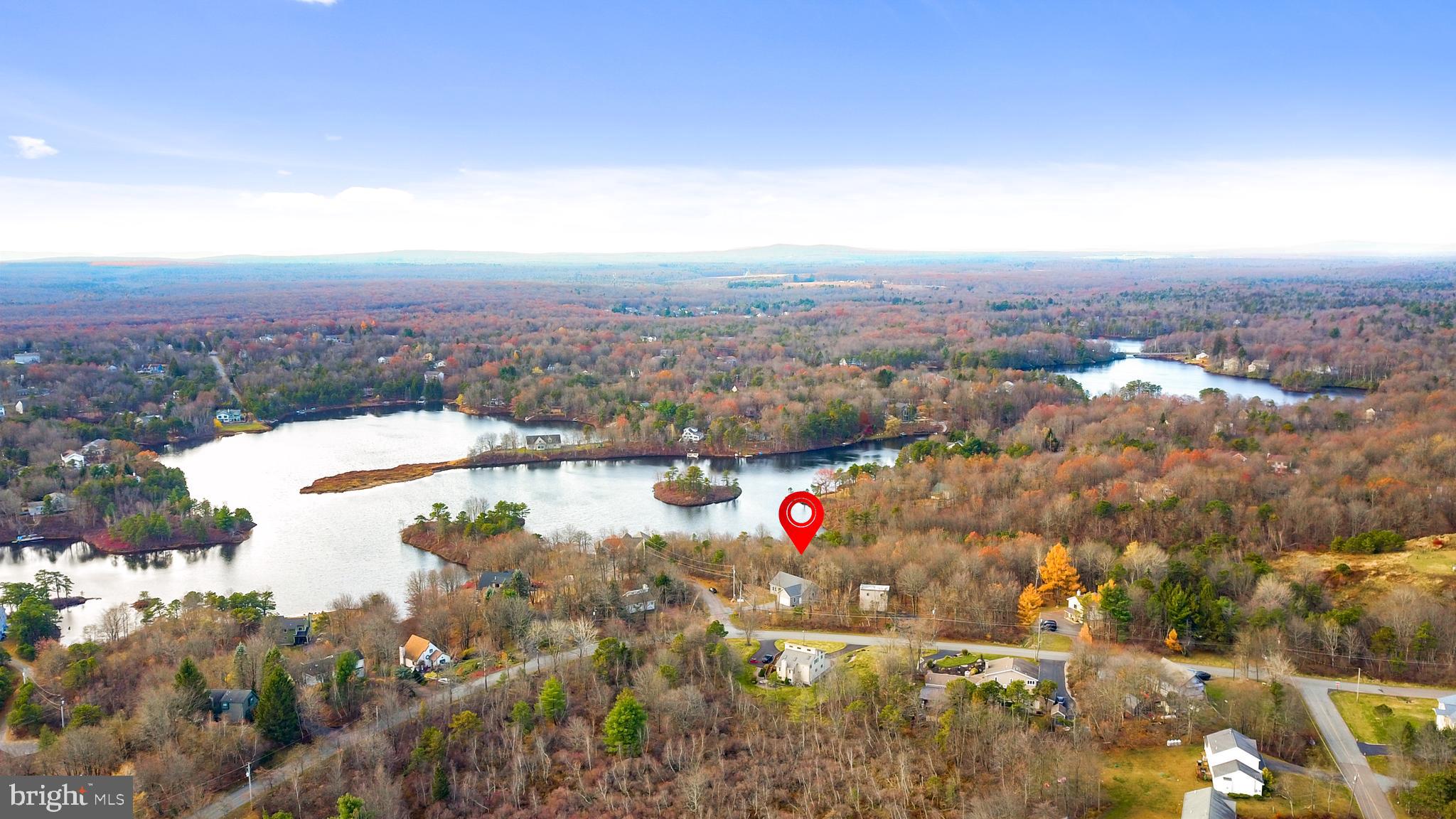 EMERALD LAKES - Residential