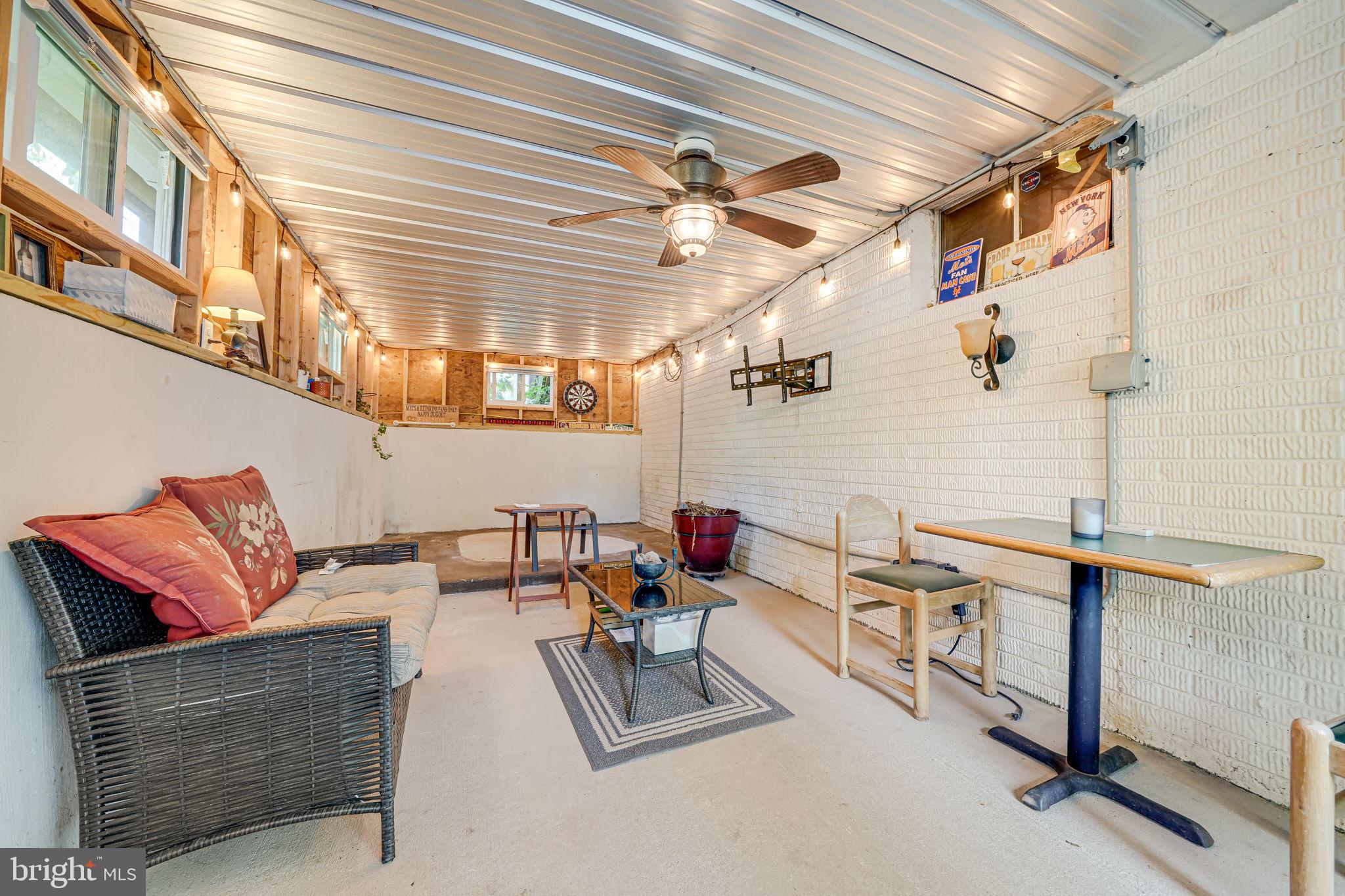 SUMMERWOOD - Residential