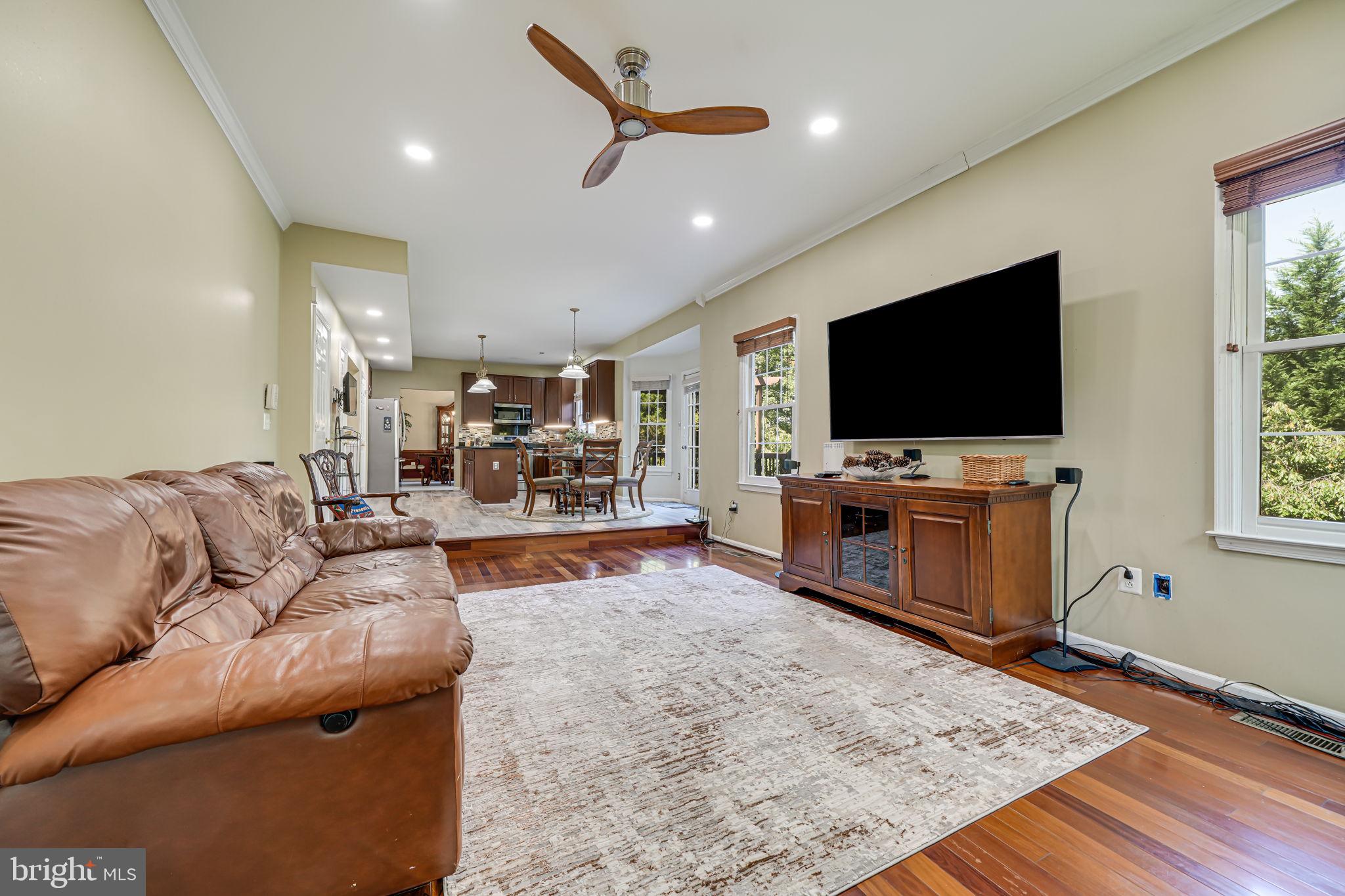 SUMMERWOOD - Residential