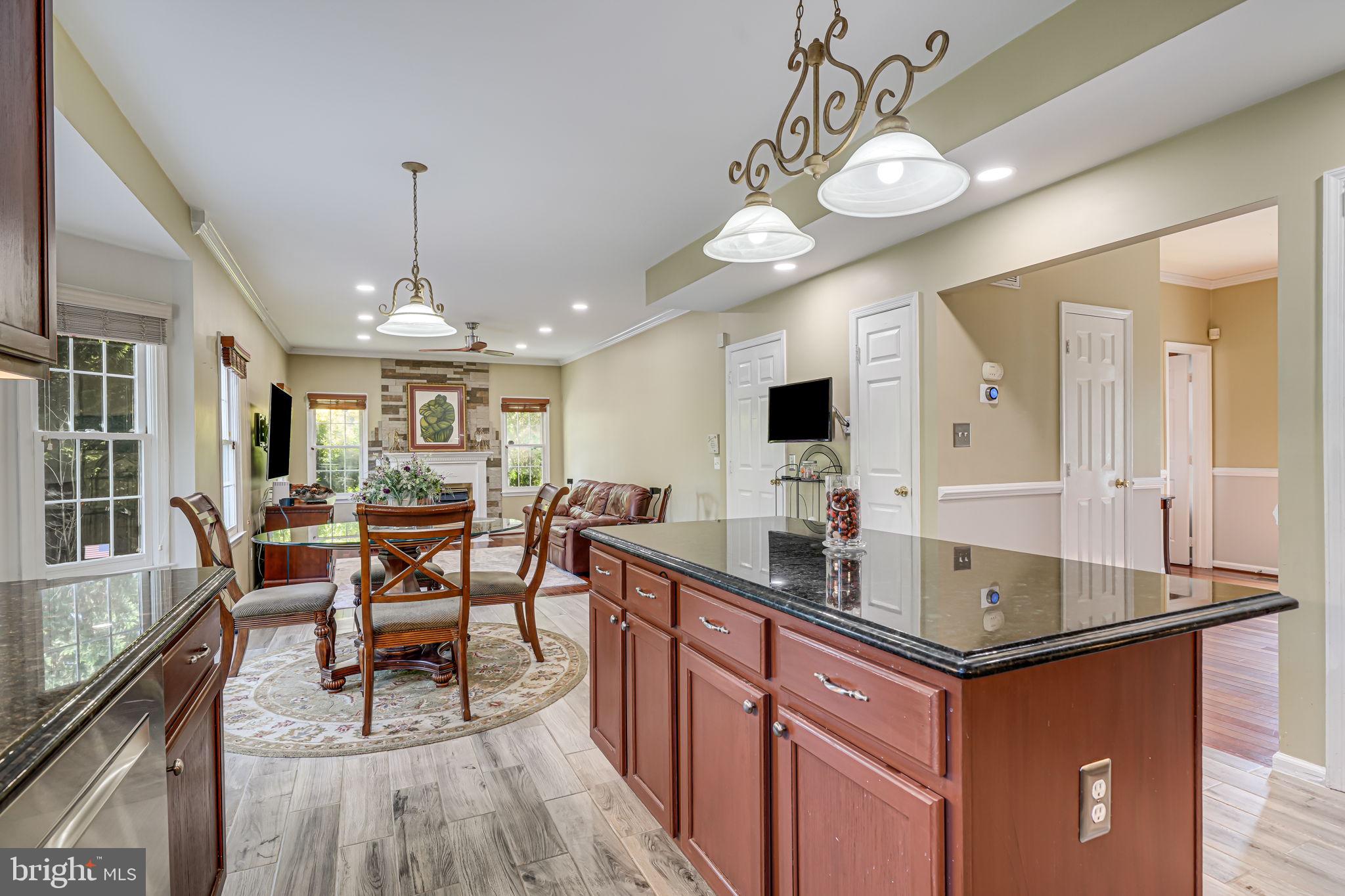 SUMMERWOOD - Residential