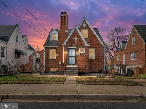 5002 Silver Hill Road, Suitland, MD 20746 - MLS#: MDPG2144090