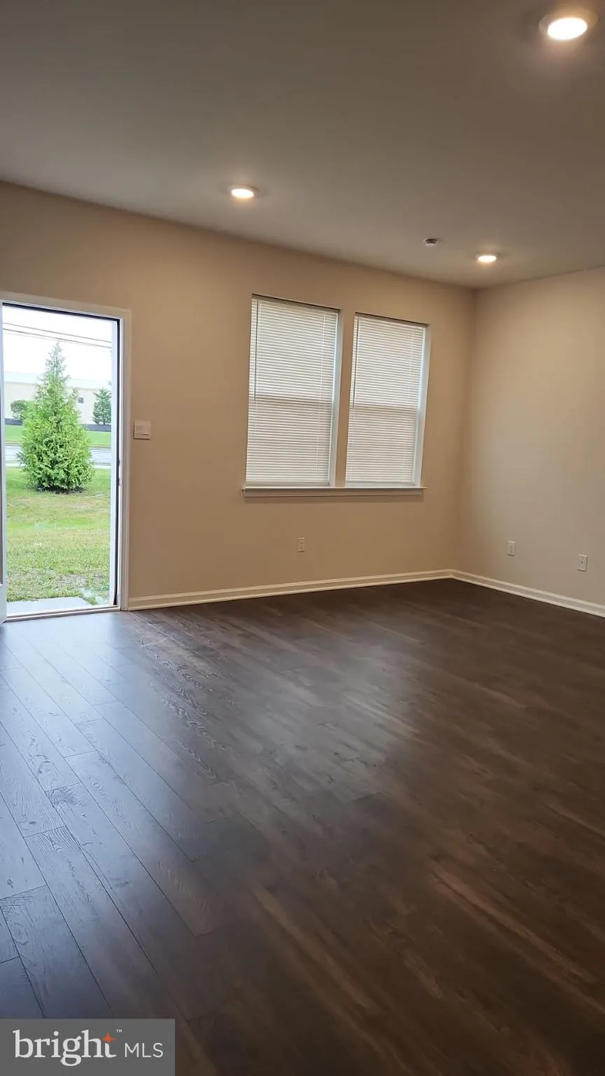 Westampton, New Jersey 08060, United States, 3 Bedrooms Bedrooms, ,3 BathroomsBathrooms,Residential,Active,19857