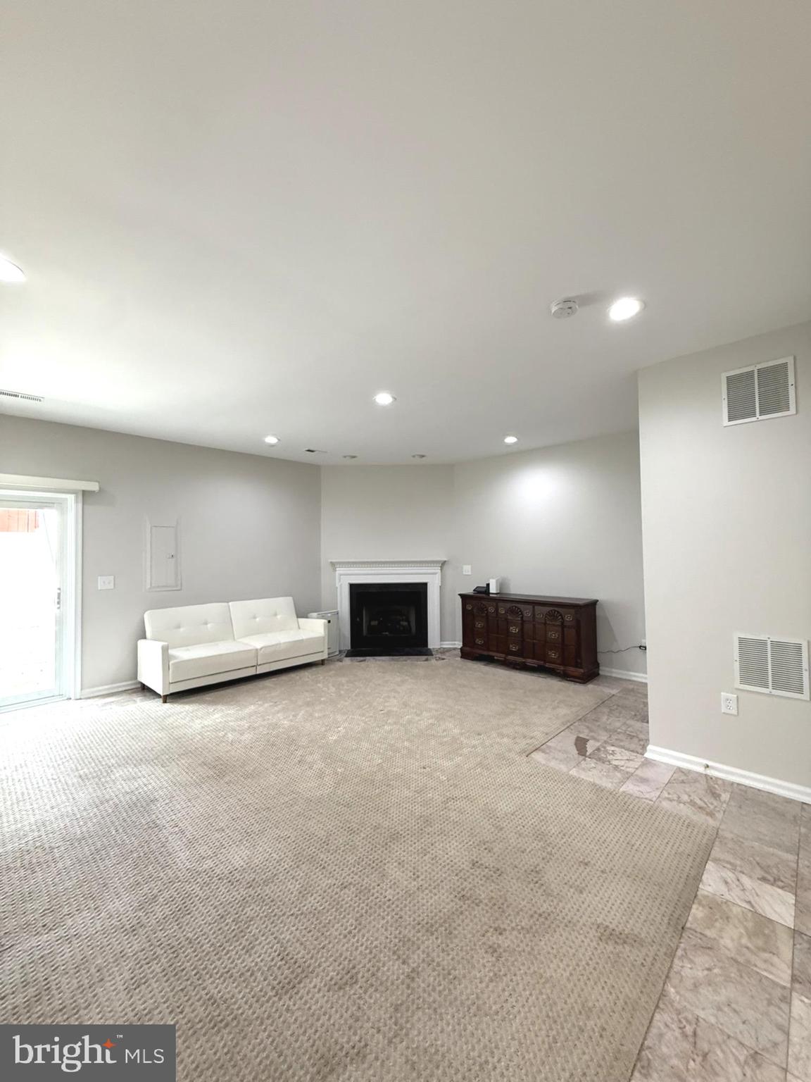 KINGSTOWNE - Residential