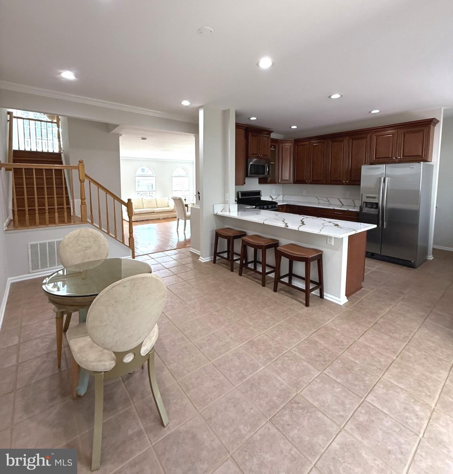 KINGSTOWNE - Residential