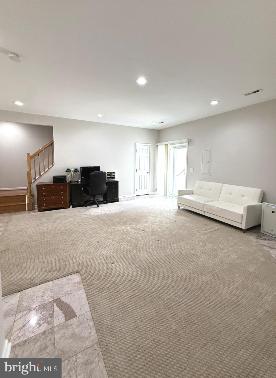 KINGSTOWNE - Residential