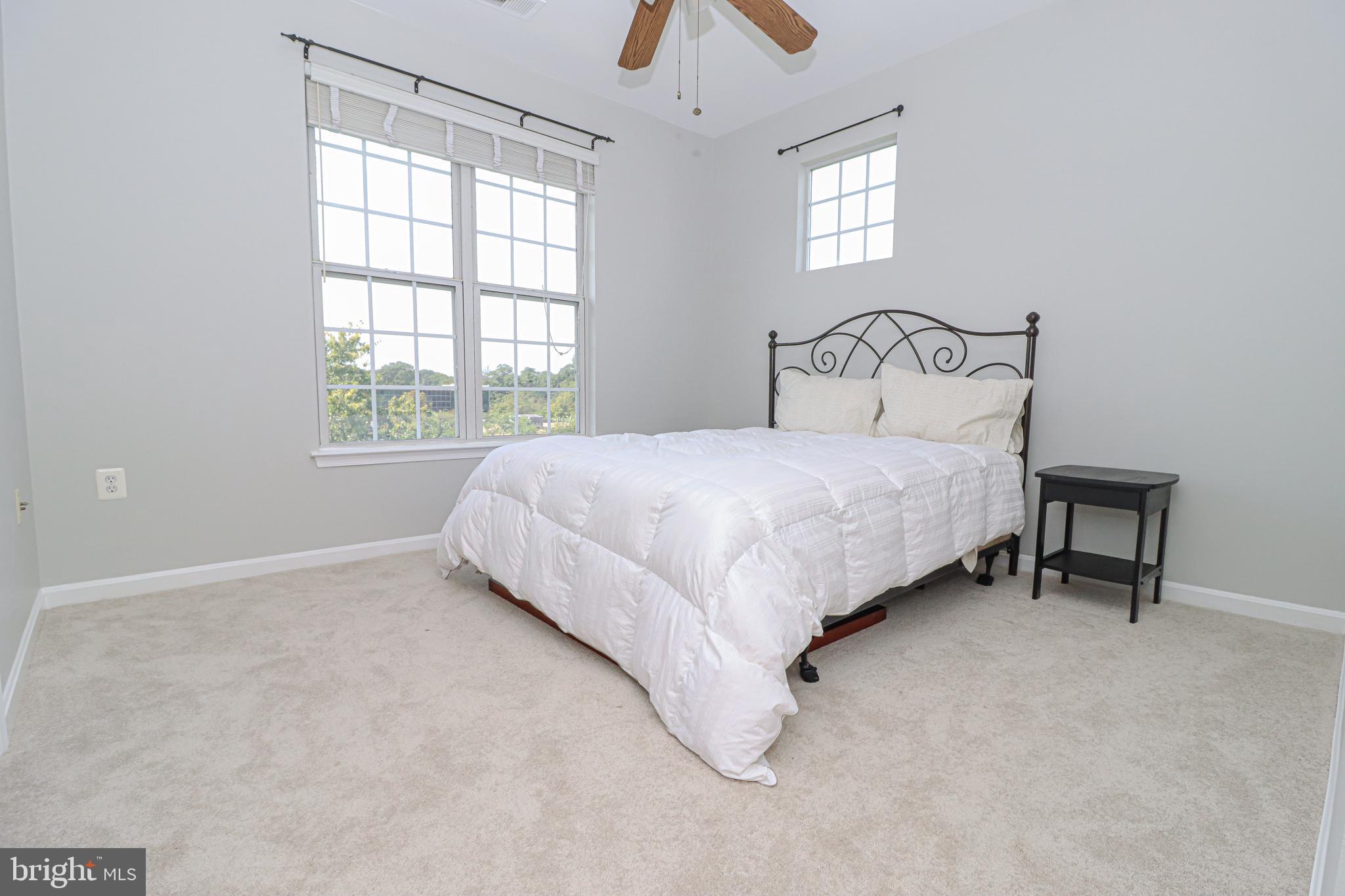 WINDY HILL - Residential