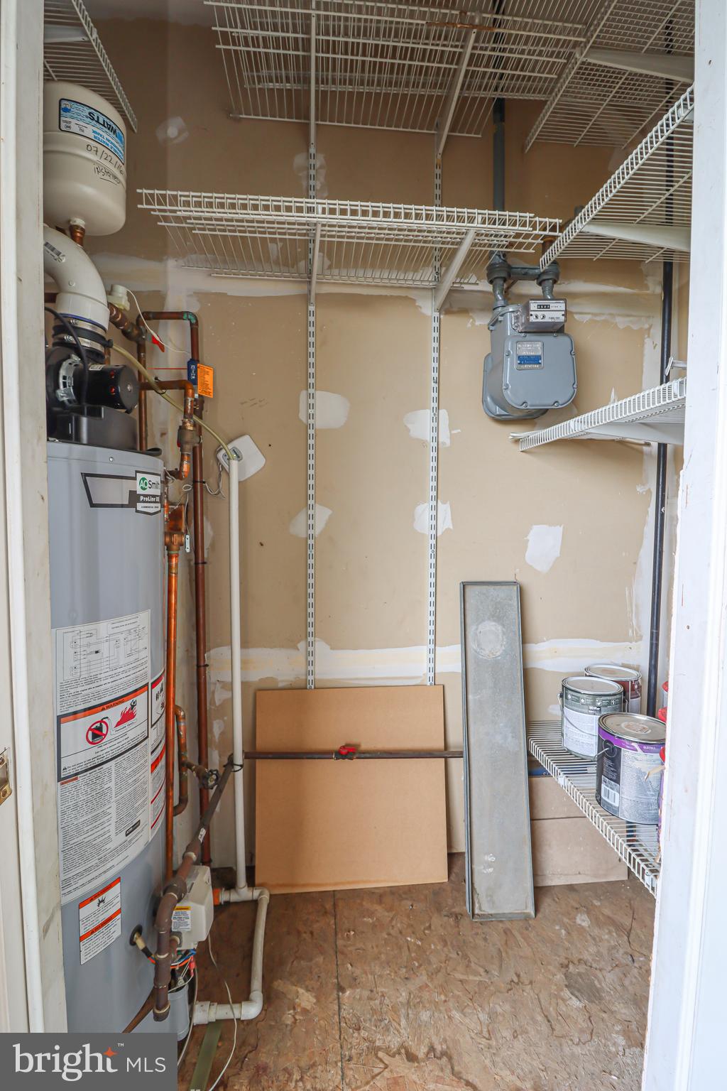 WINDY HILL - Residential