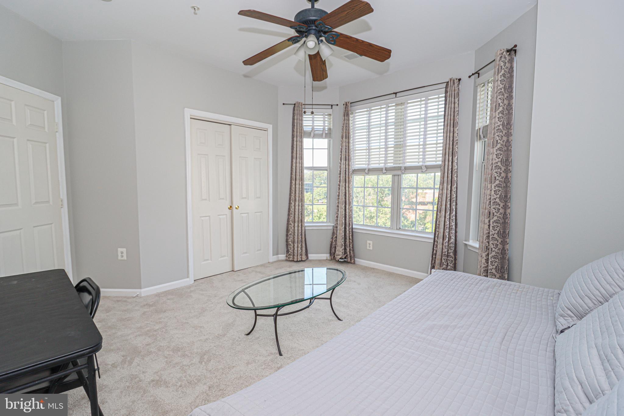 WINDY HILL - Residential