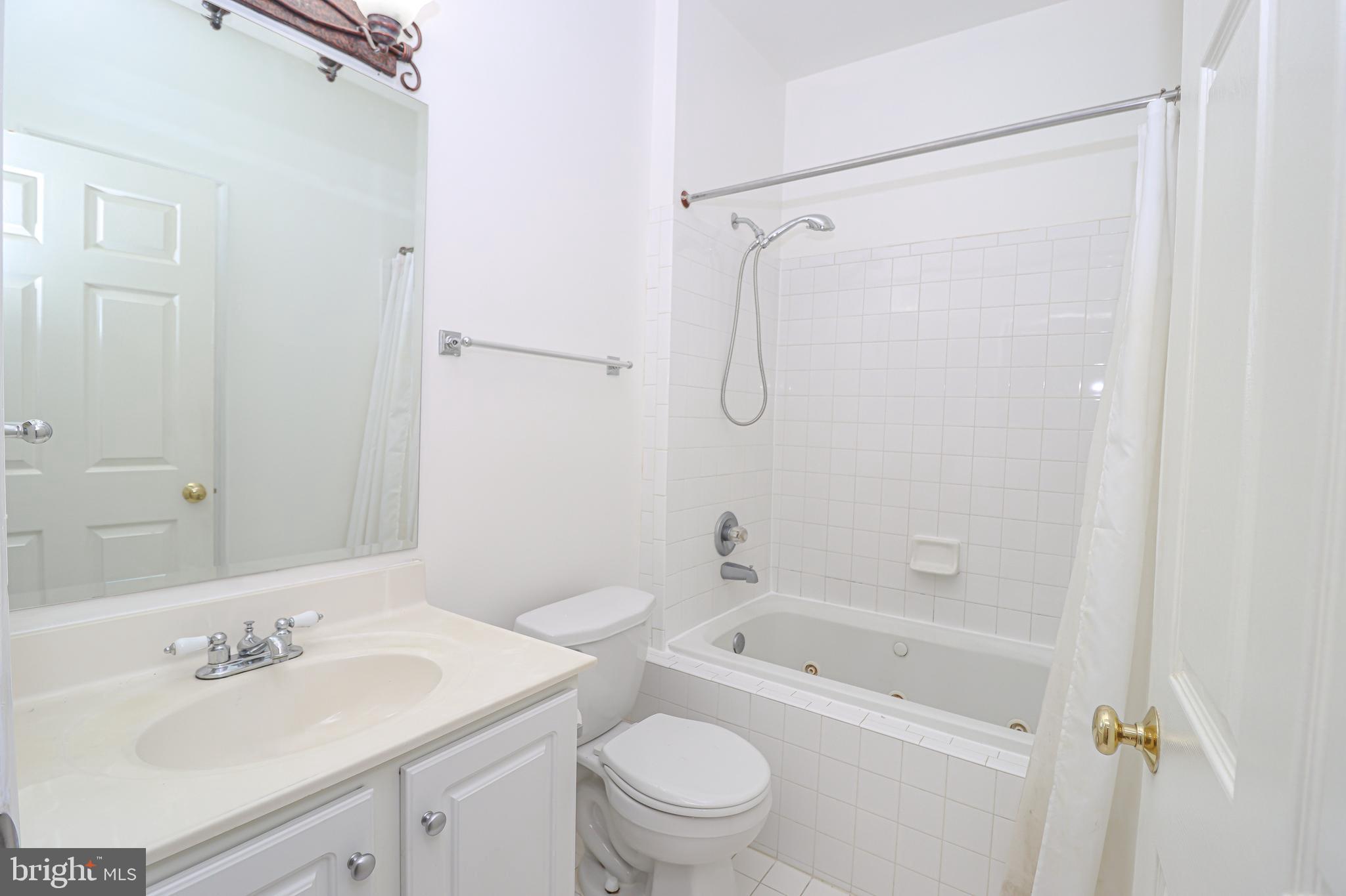 WINDY HILL - Residential