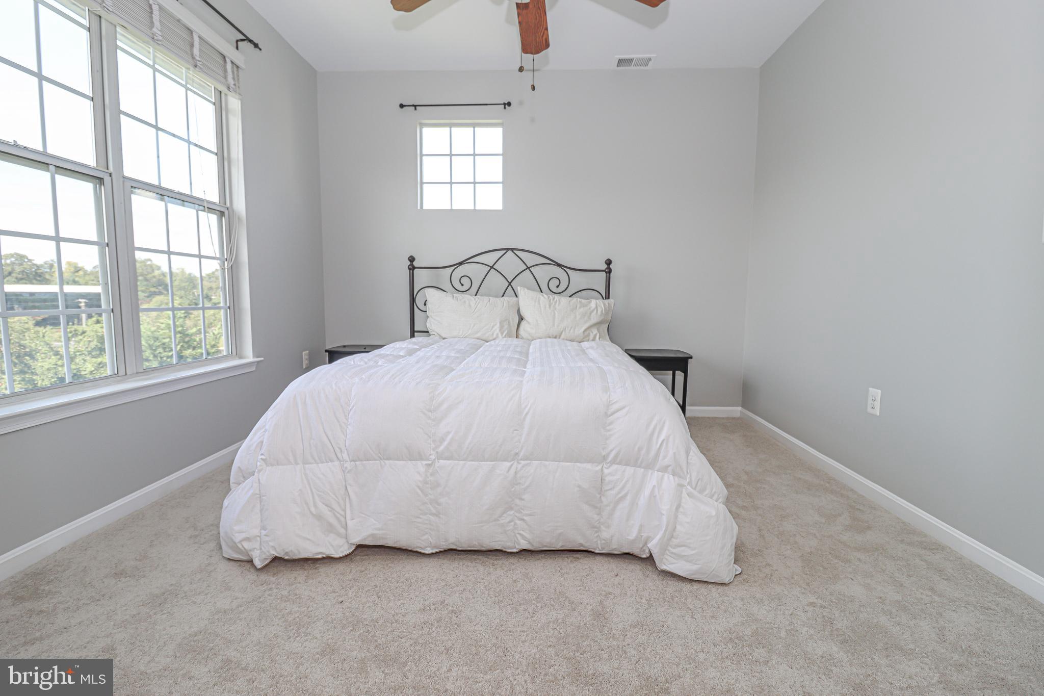 WINDY HILL - Residential