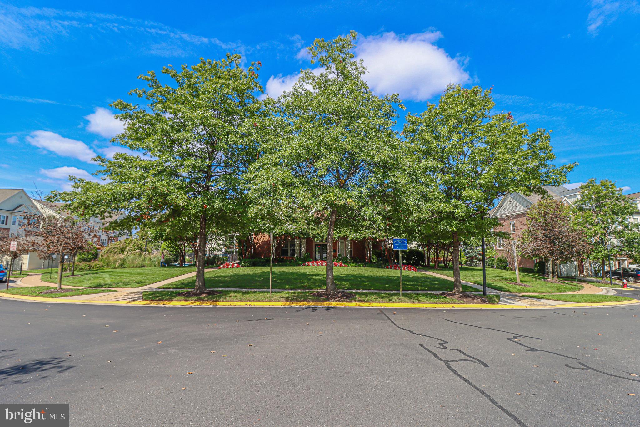 WINDY HILL - Residential