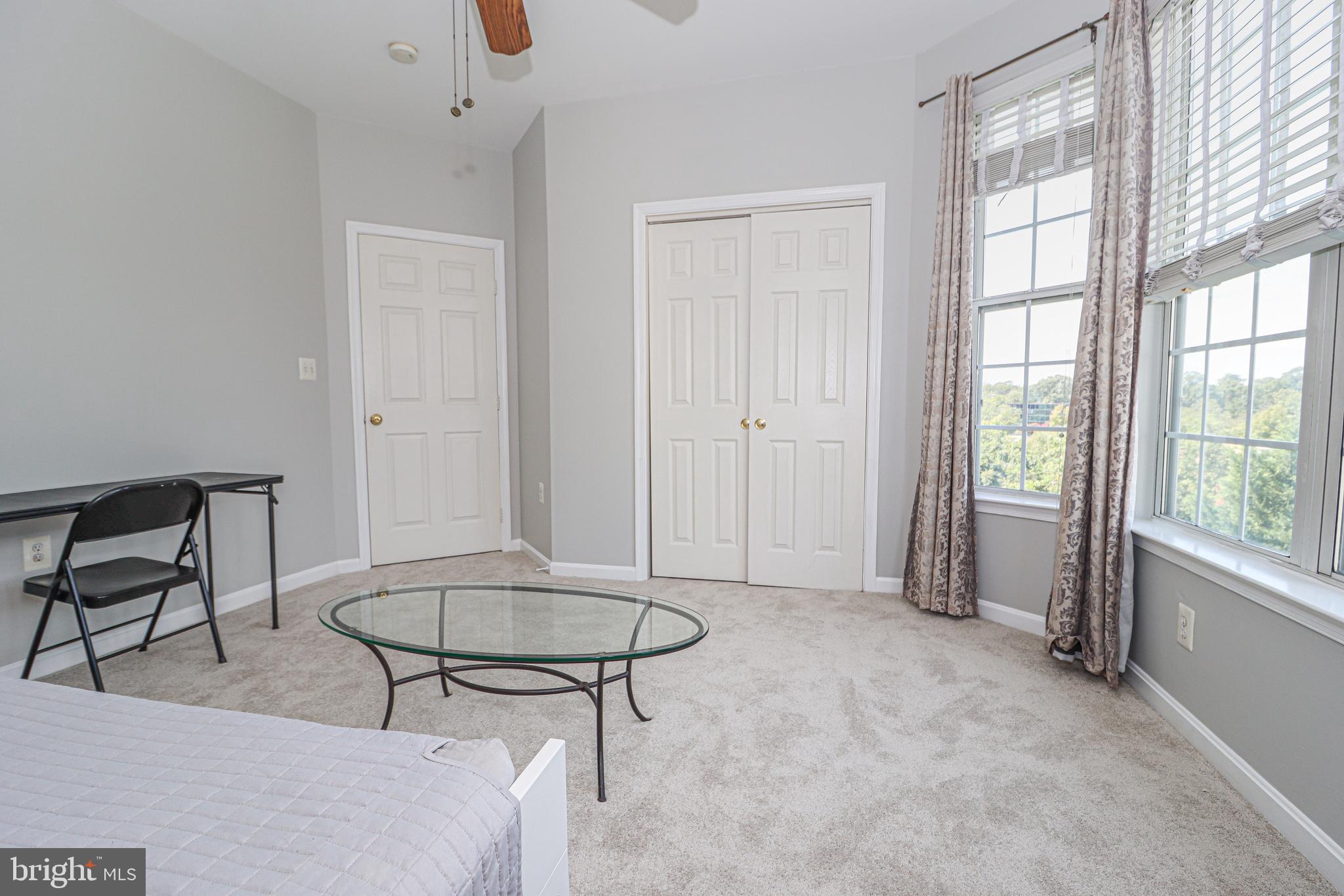 WINDY HILL - Residential