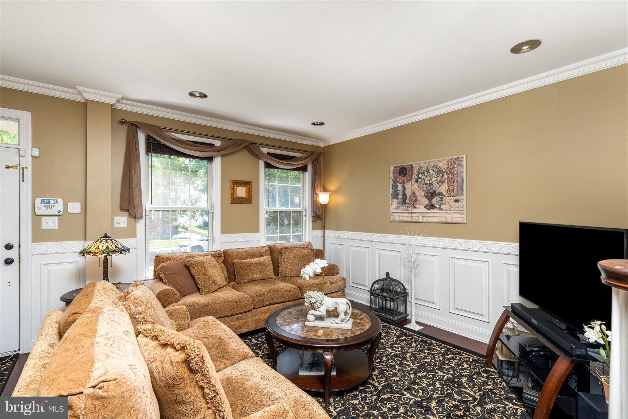 178 BURNET CRESCENT