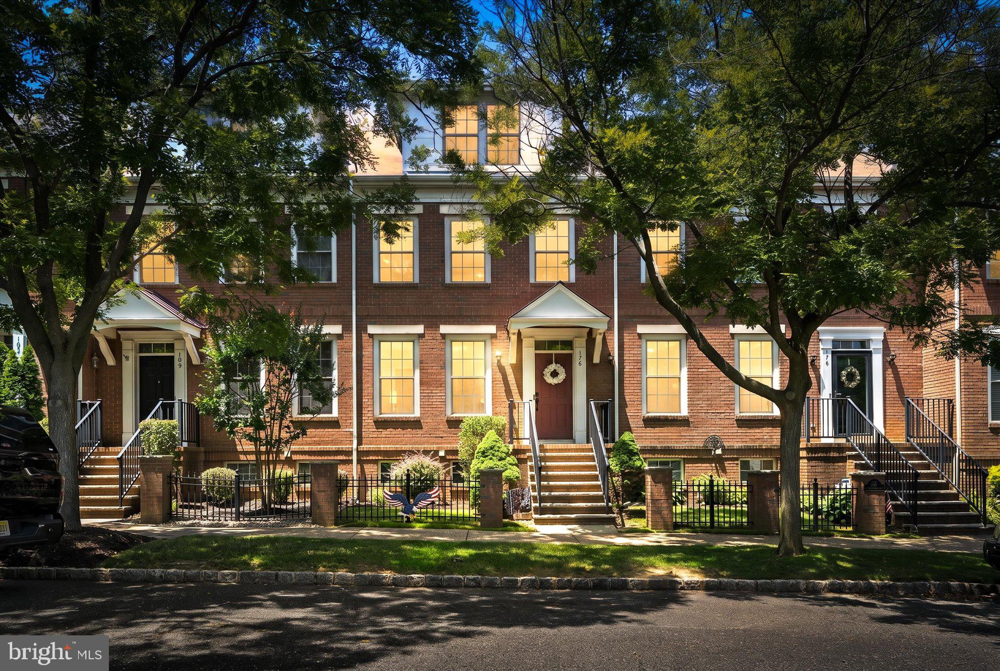 178 BURNET CRESCENT