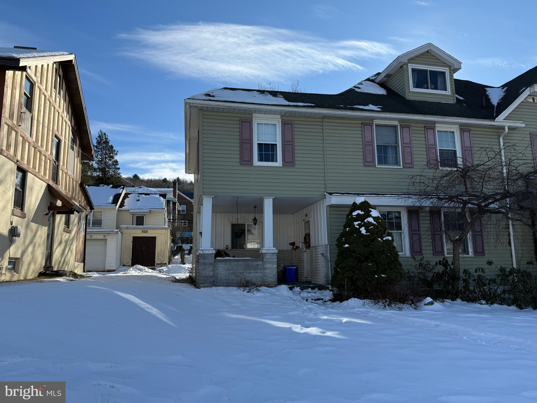 108 W BERTSCH STREET