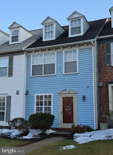 2305 KEVSWAY WINDSOR MILL MD 21244