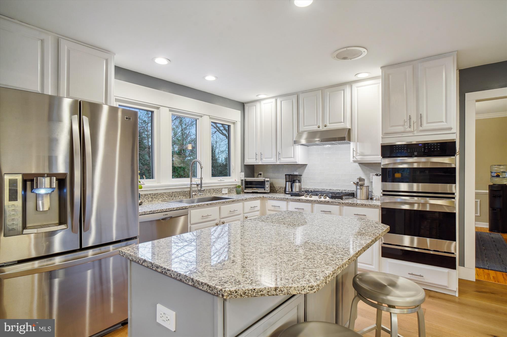 ELIZABETH'S DELIGHT - Residential