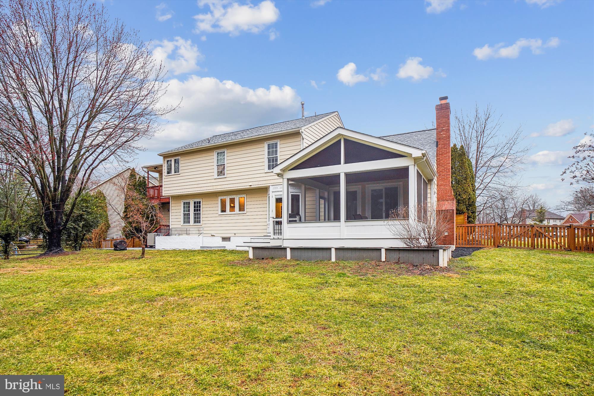 ELIZABETH'S DELIGHT - Residential