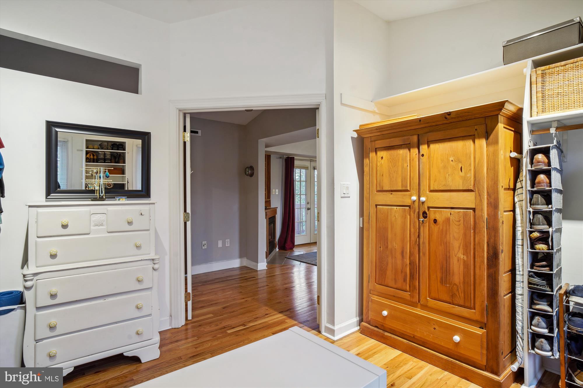 ELIZABETH'S DELIGHT - Residential