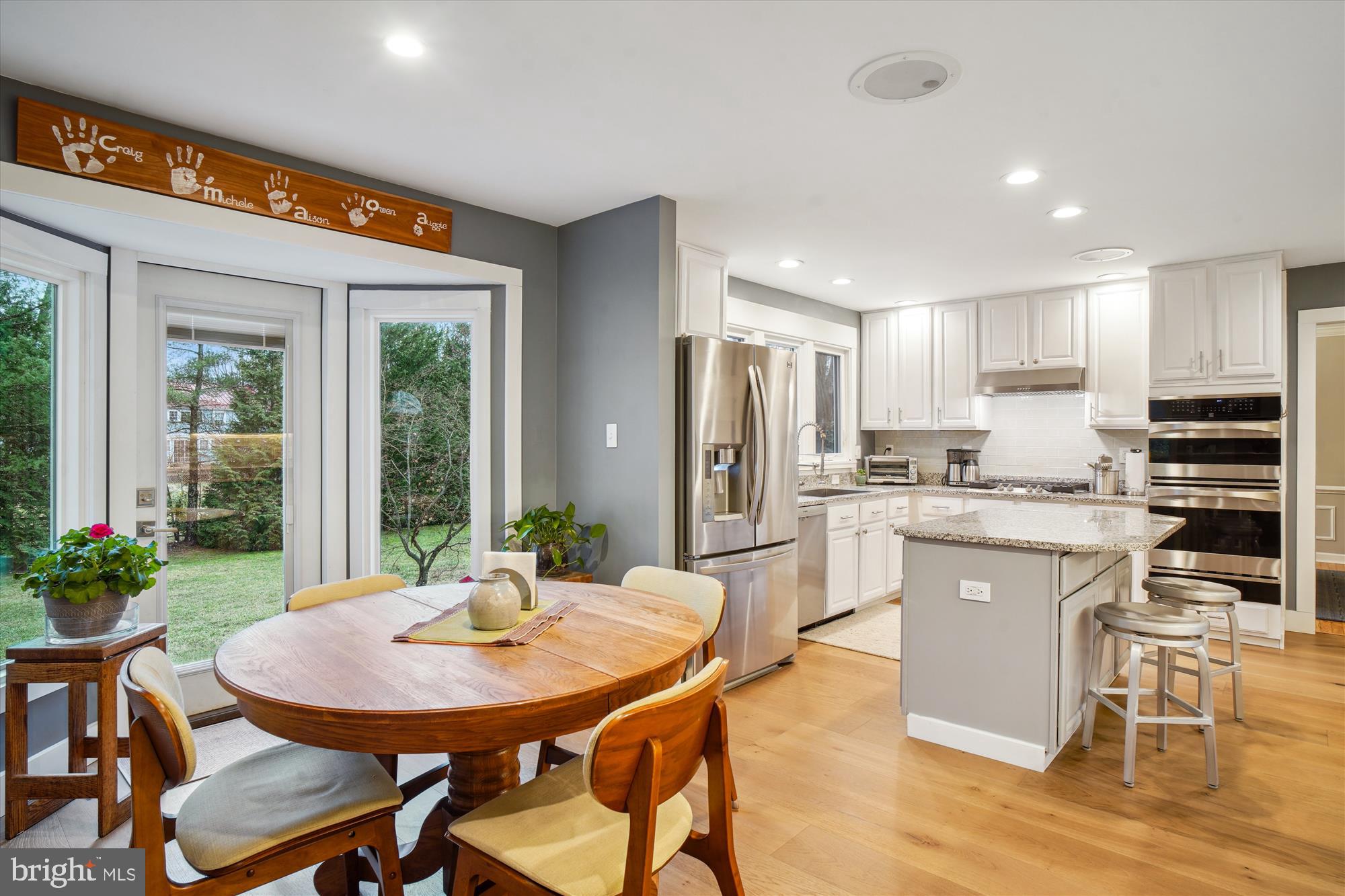 ELIZABETH'S DELIGHT - Residential