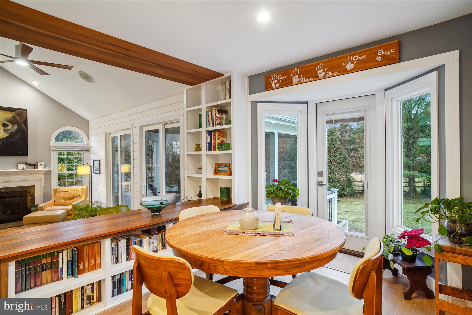 ELIZABETH'S DELIGHT - Residential