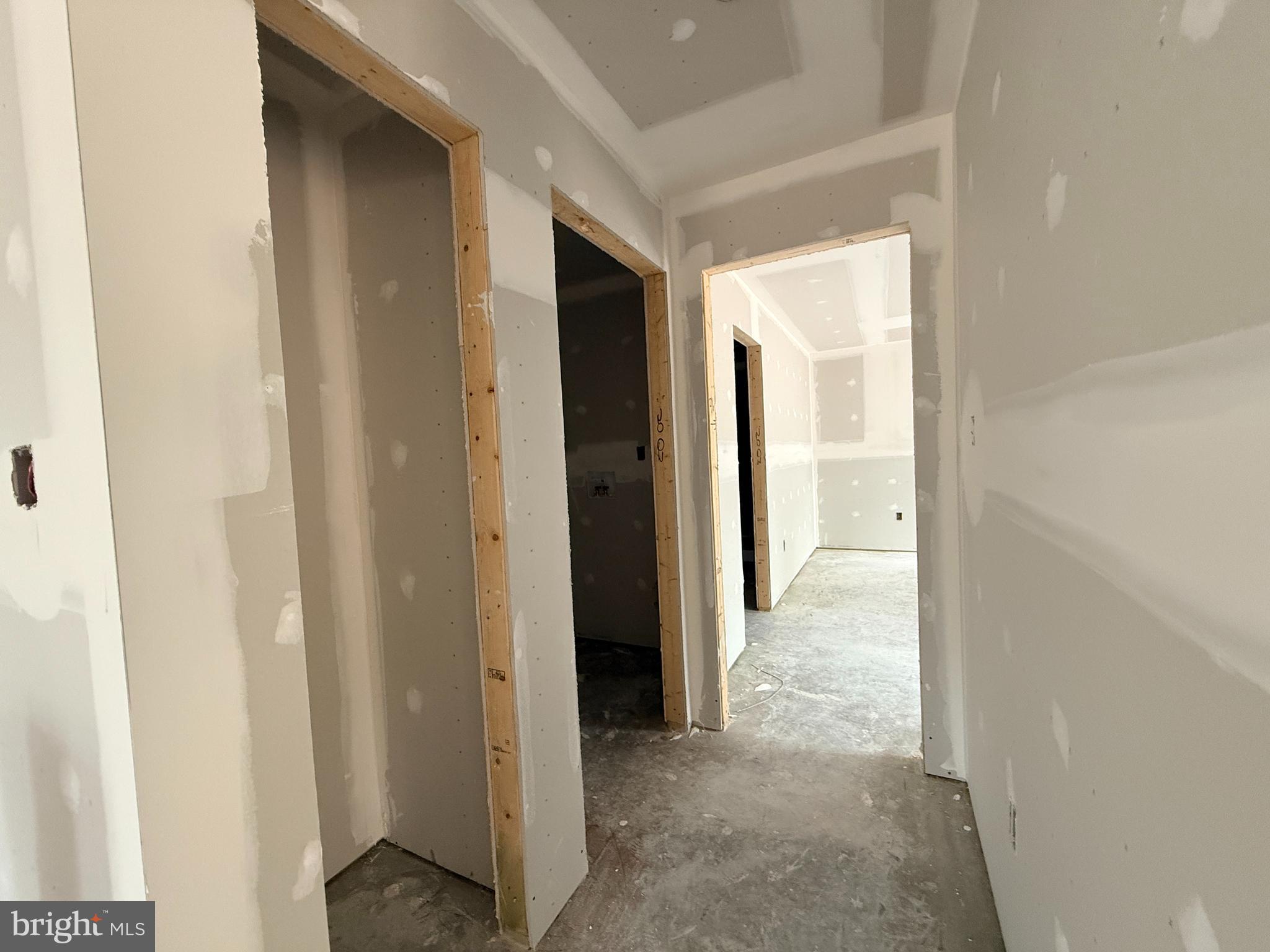 THE LAKES AT MARTINSBURG - Residential