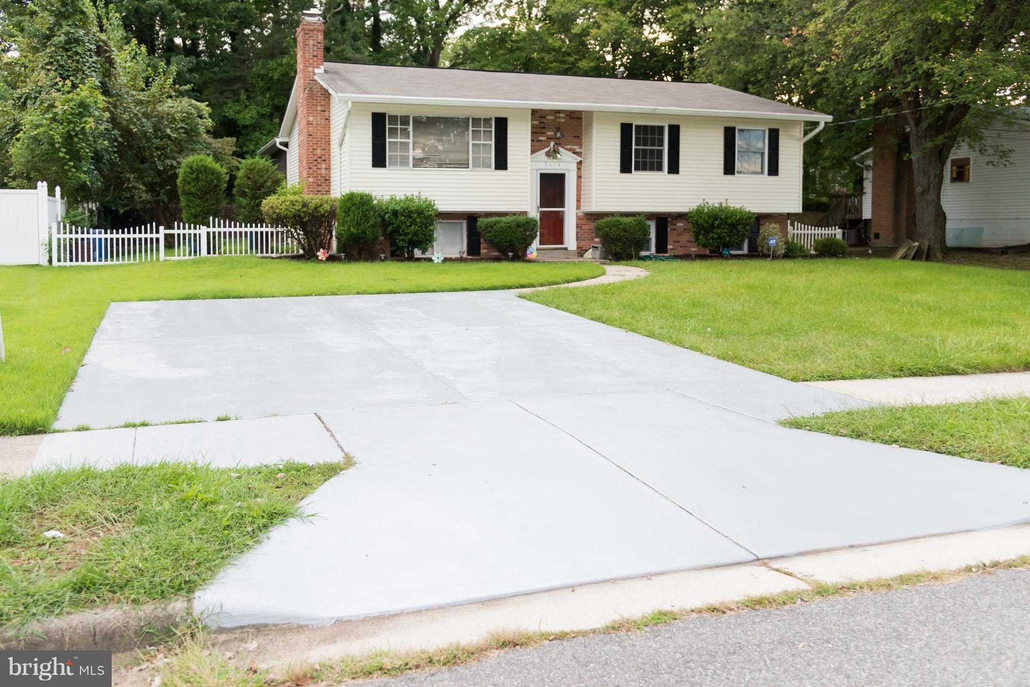 POHICK ESTATES - Residential Lease