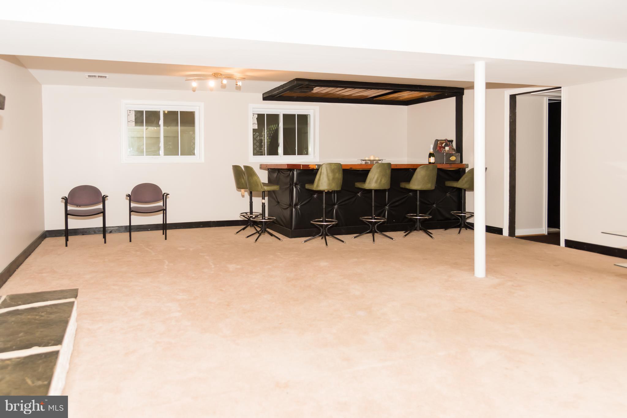 POHICK ESTATES - Residential Lease