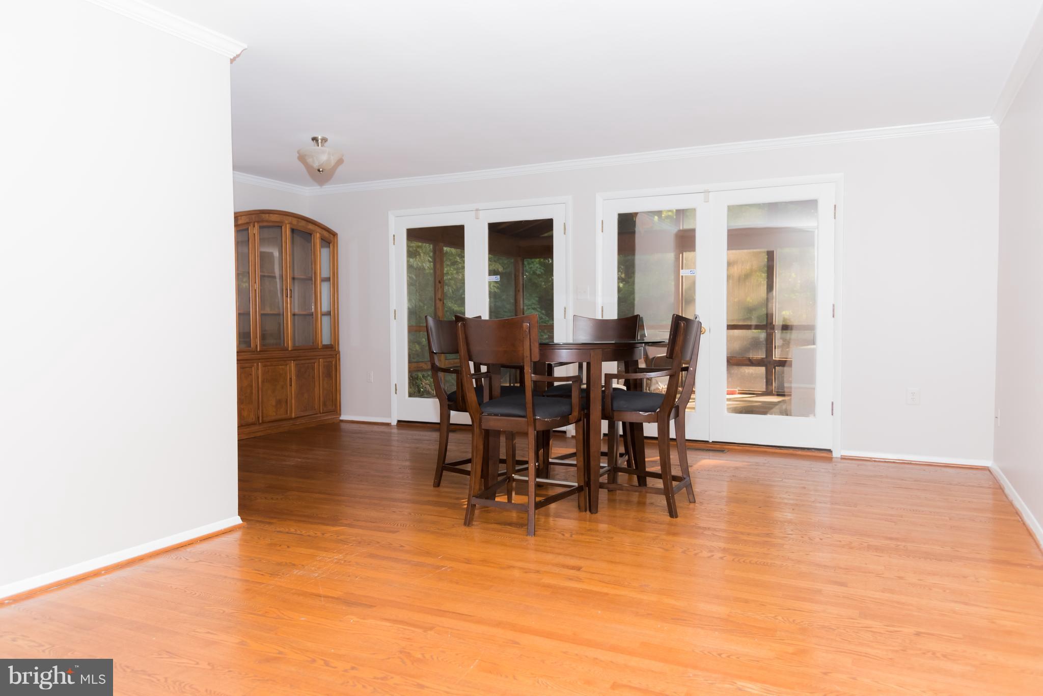 POHICK ESTATES - Residential Lease