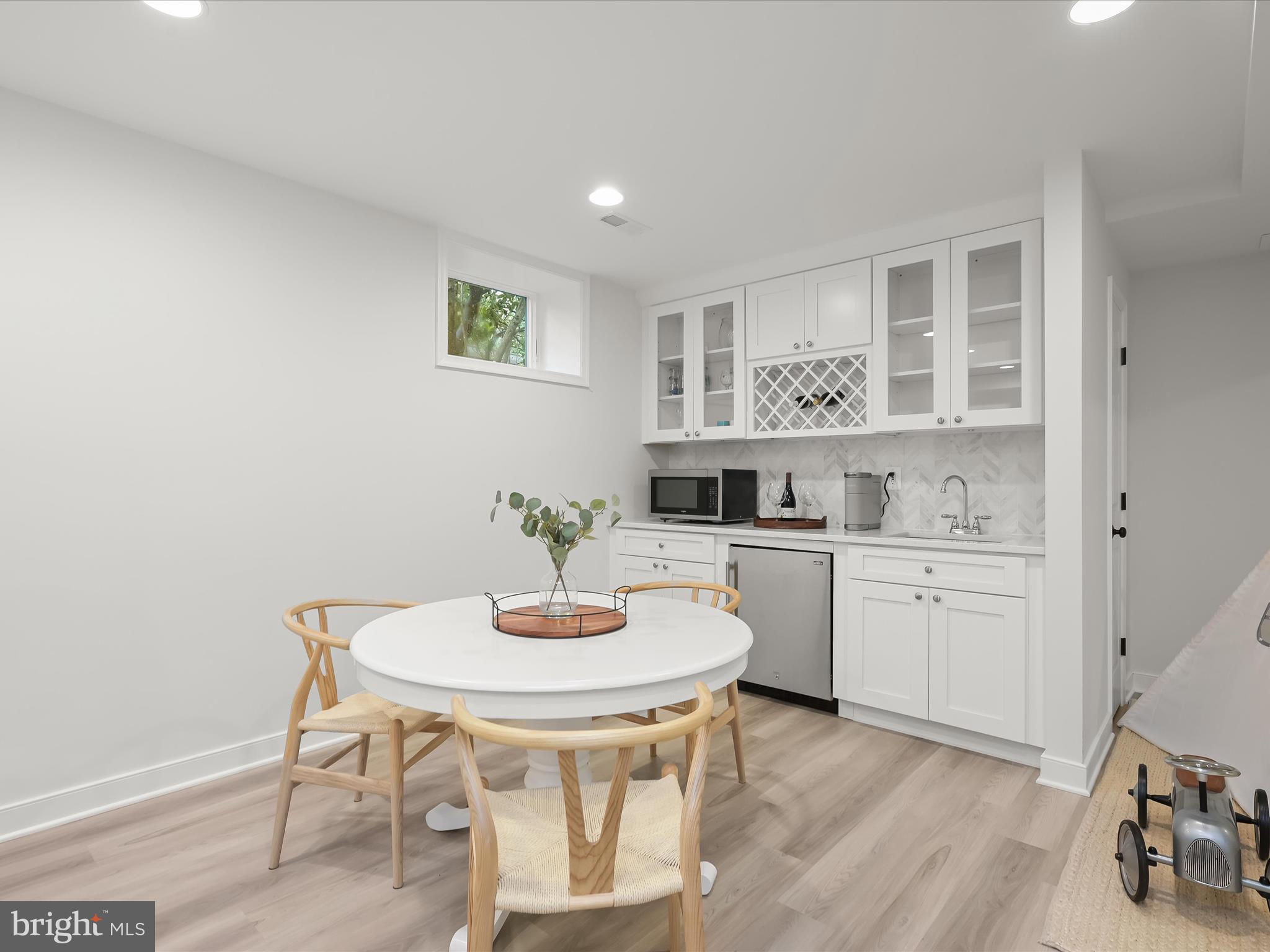 WEST ANNAPOLIS - Residential