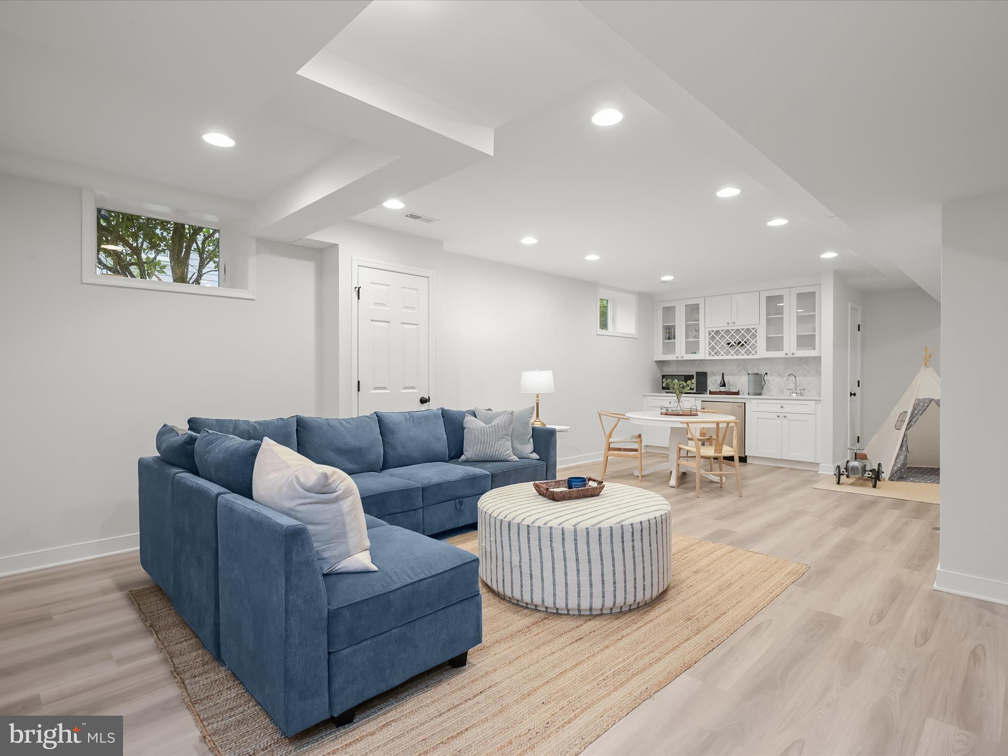 WEST ANNAPOLIS - Residential