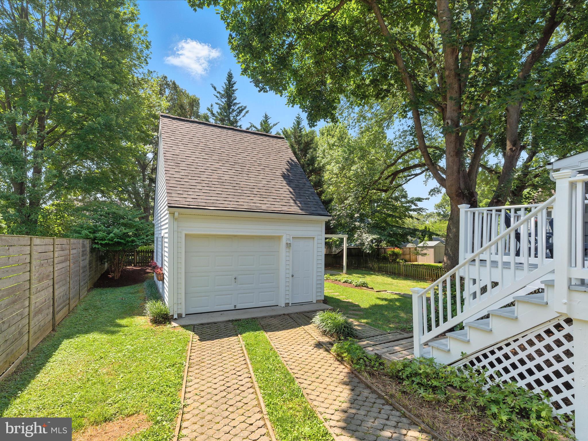 WEST ANNAPOLIS - Residential