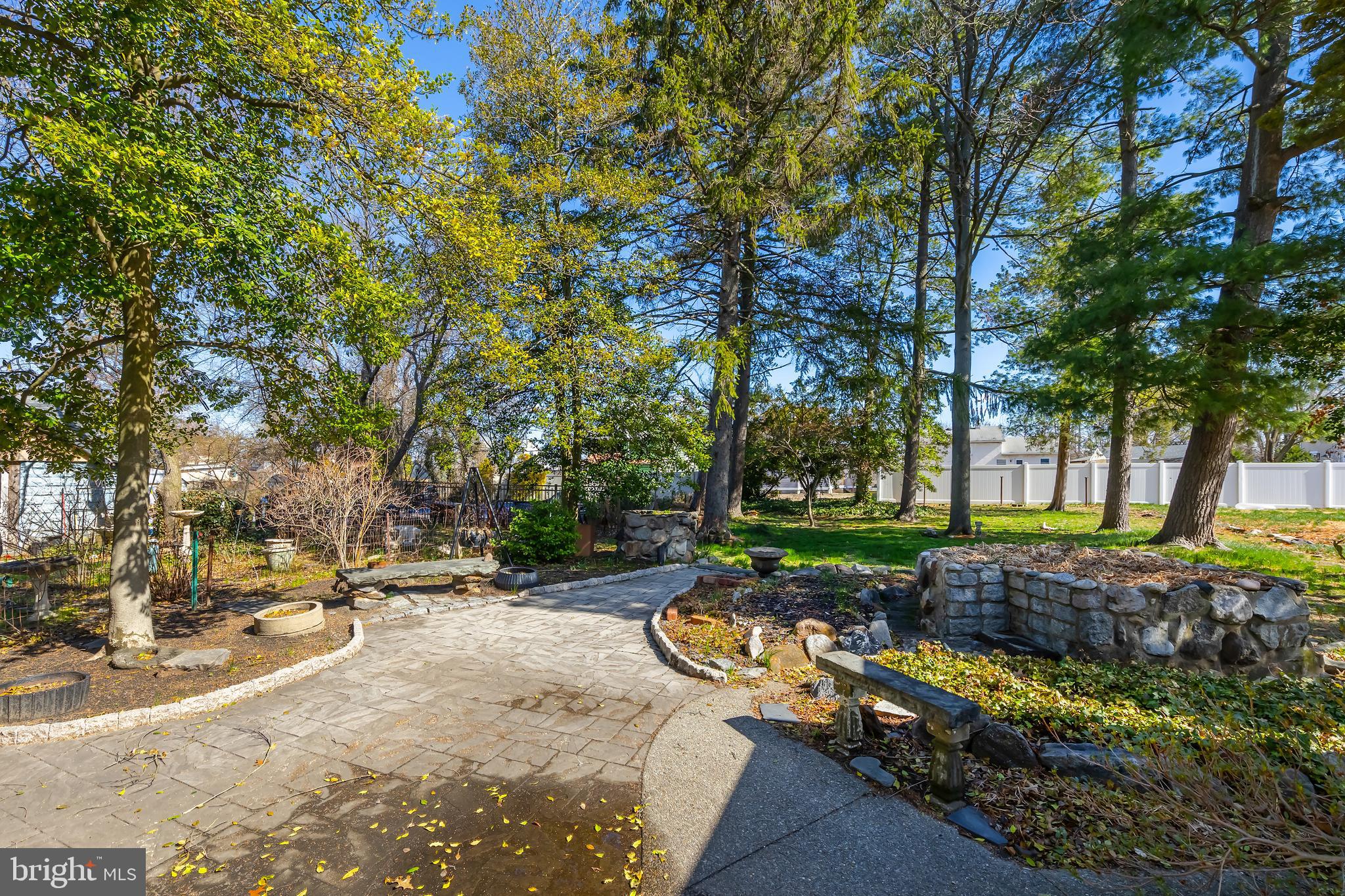 313 SUMMIT AVENUE