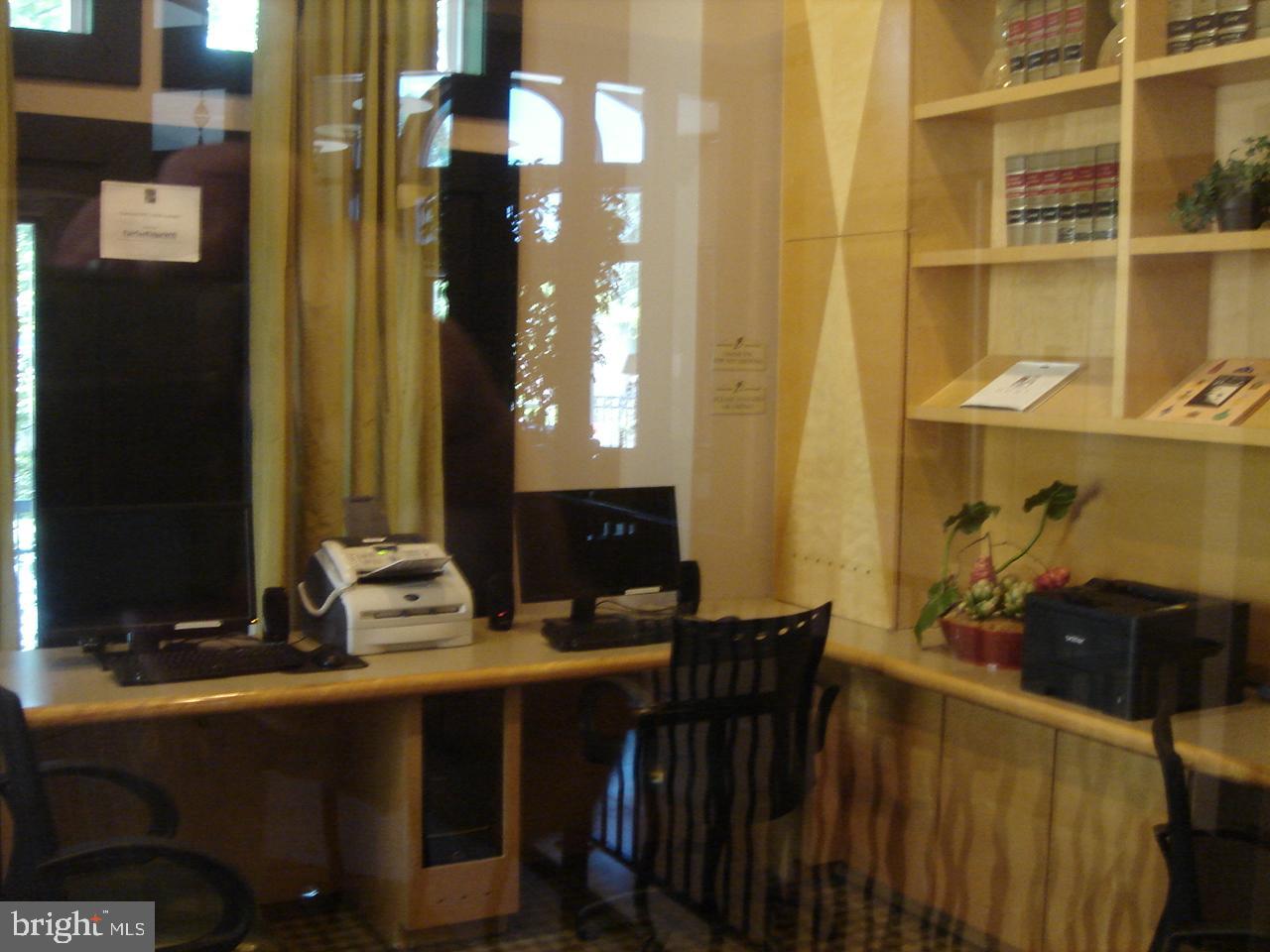 FAIRFAX RIDGE CONDOS - Residential