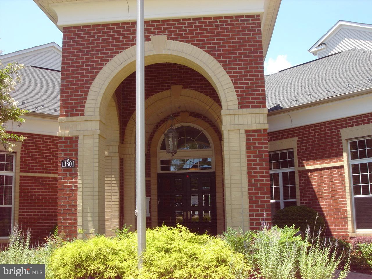 FAIRFAX RIDGE CONDOS - Residential