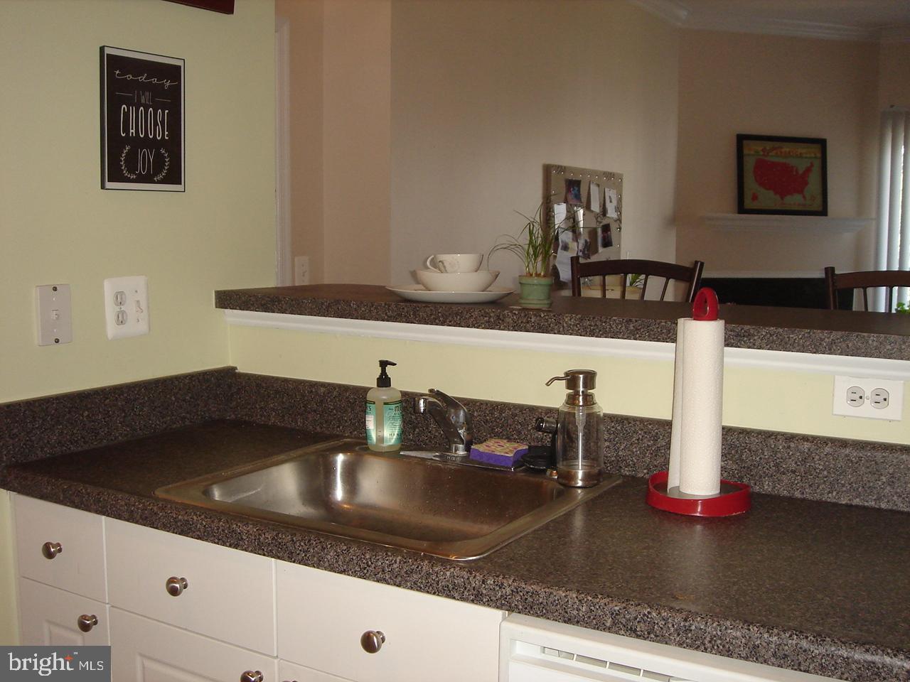 FAIRFAX RIDGE CONDOS - Residential