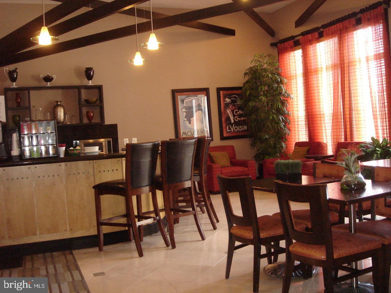 FAIRFAX RIDGE CONDOS - Residential