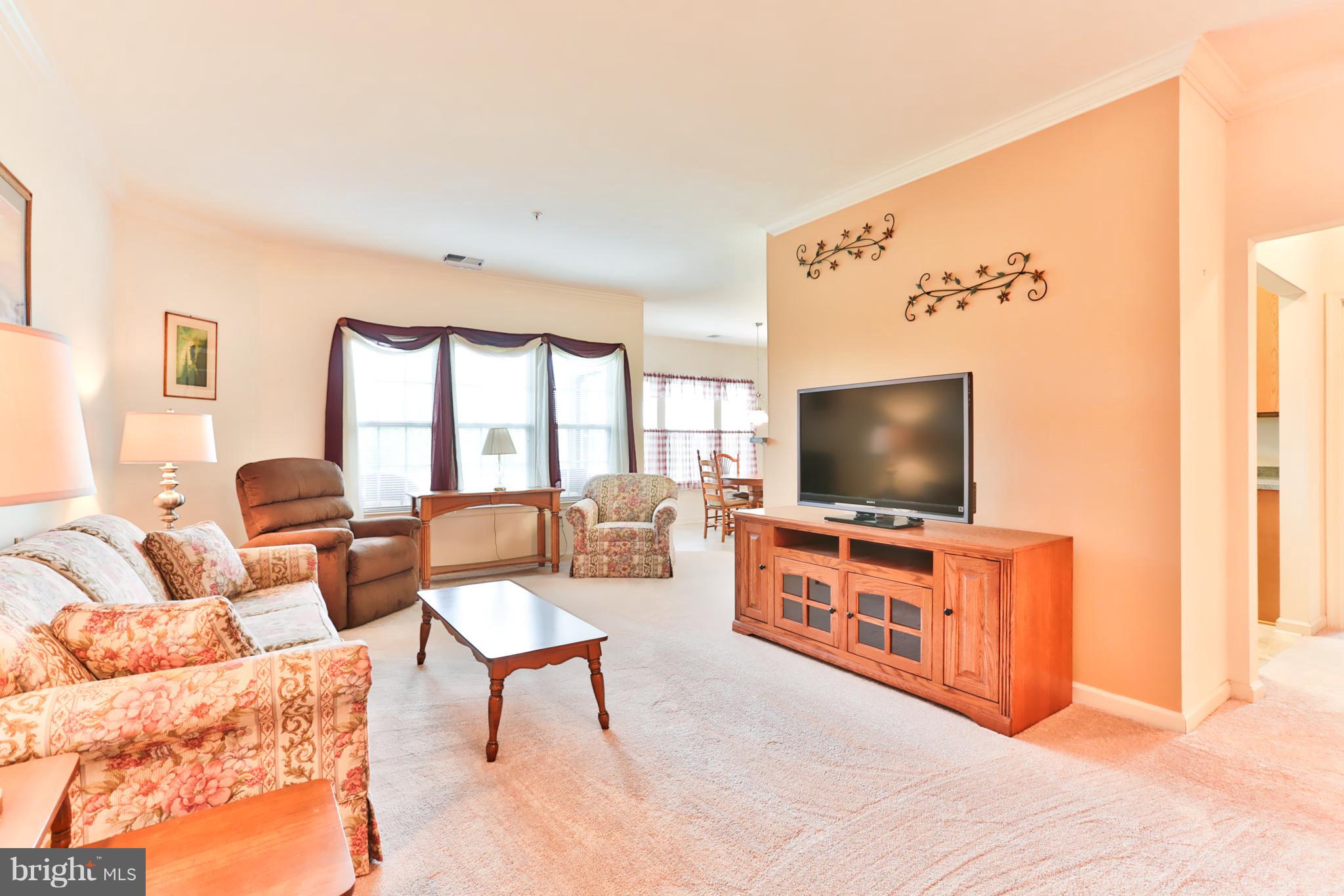 HEARTHSTONE AT VILLAGE CREST CONDOMINIUMS - Residential