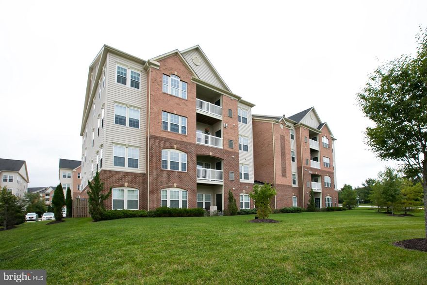 Bright and Airy Condo with an Open Concept and Patio Available! Spacious Master with Sitting Room is a welcome respite from the adventure of everyday living. Bright and spacious with neutral decor and well maintained features this home is perfect for low maintenance living. Community Amenities include Pool, Secured Building, Fitness Room and more! Must see 3D Virtual Tour!