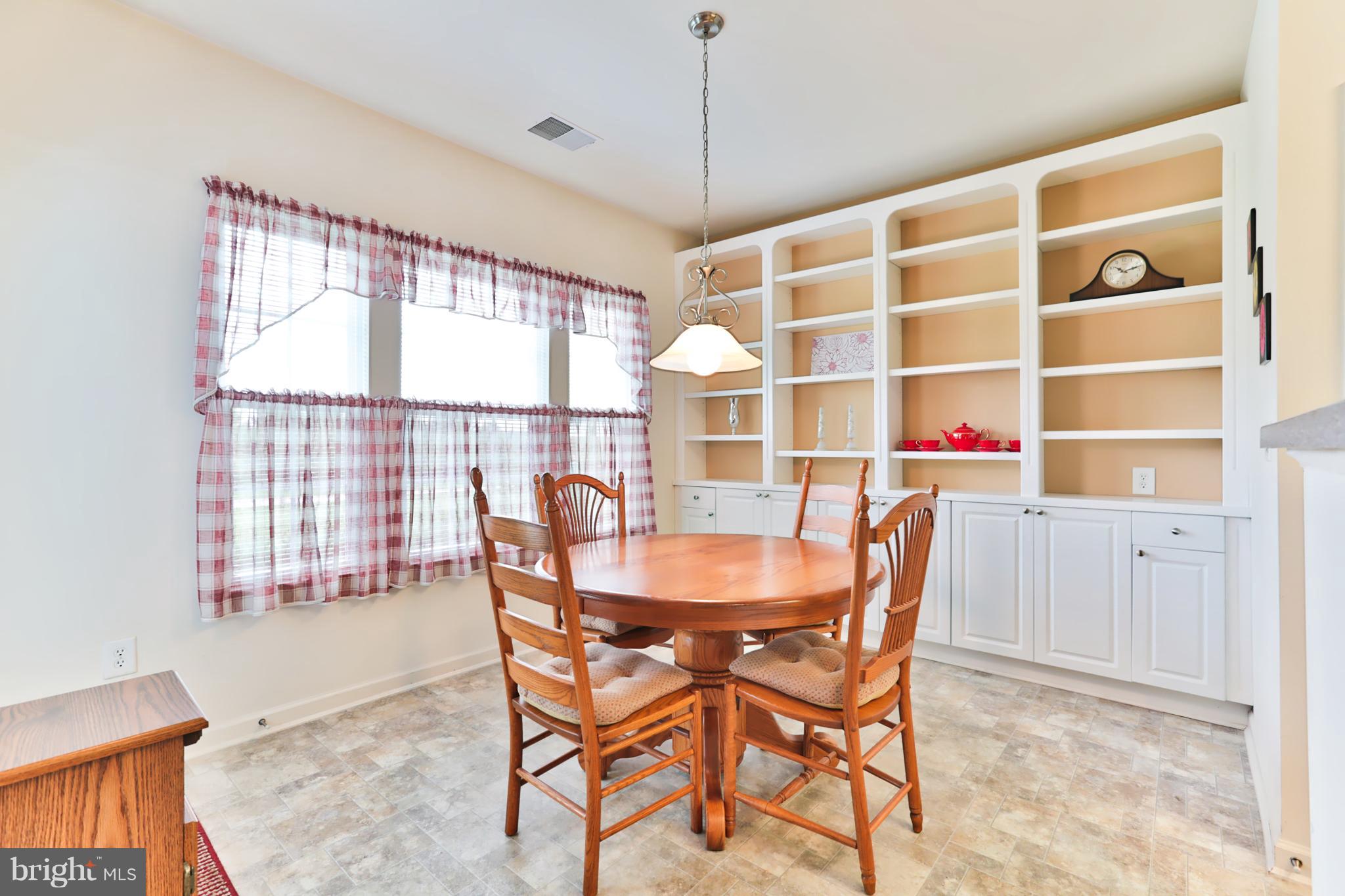 HEARTHSTONE AT VILLAGE CREST CONDOMINIUMS - Residential