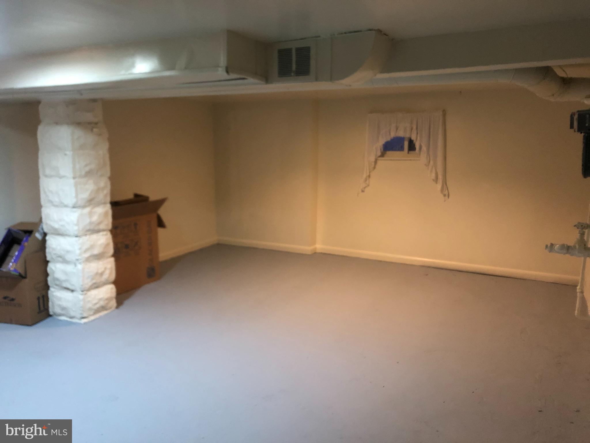 FAIRLAWN - Residential