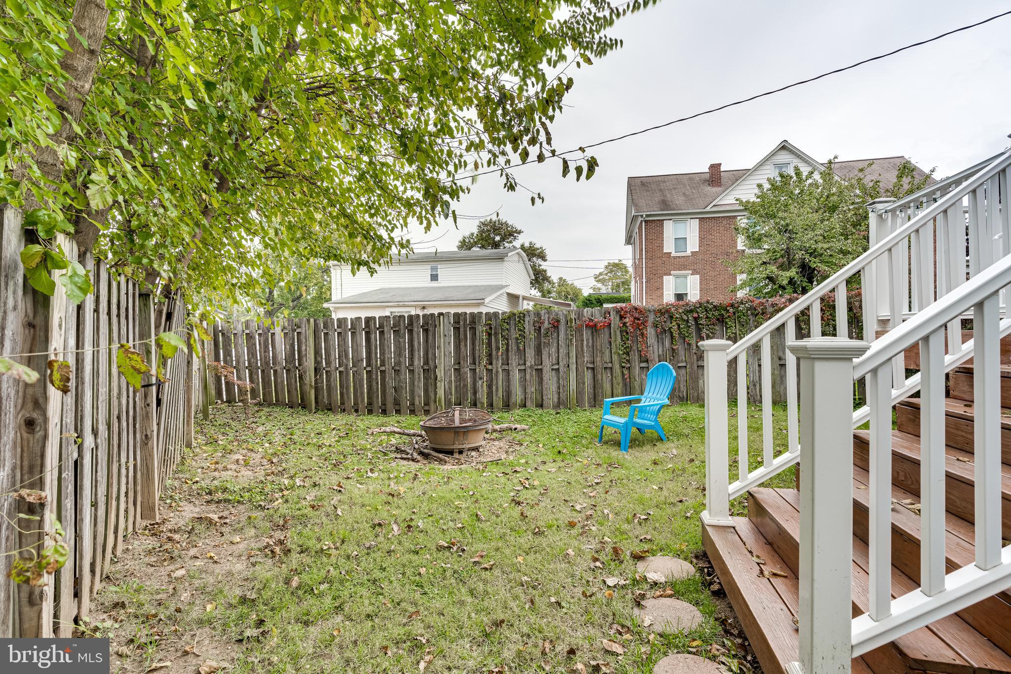 FAIRLAWN - Residential