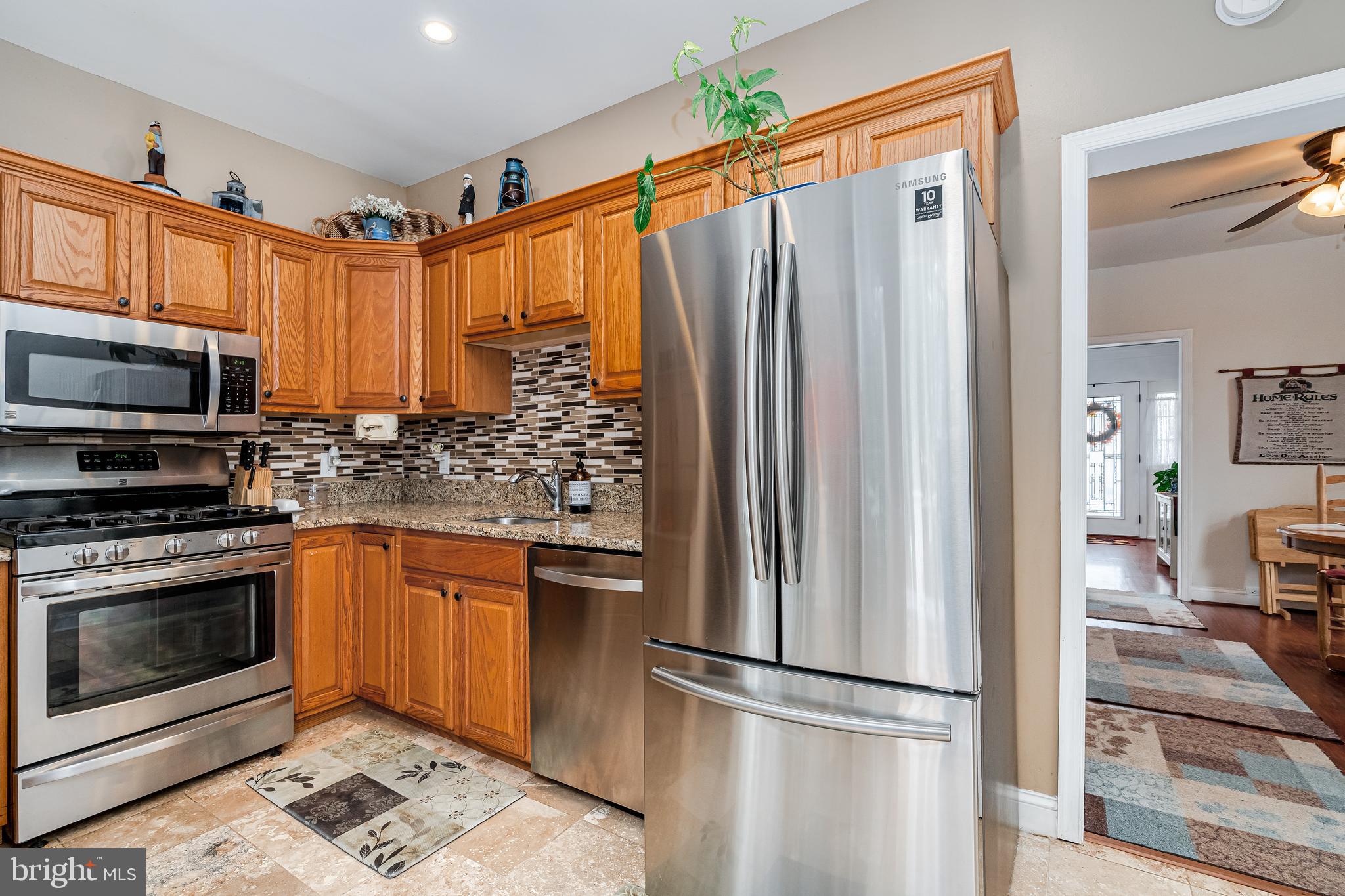 FAIRLAWN - Residential