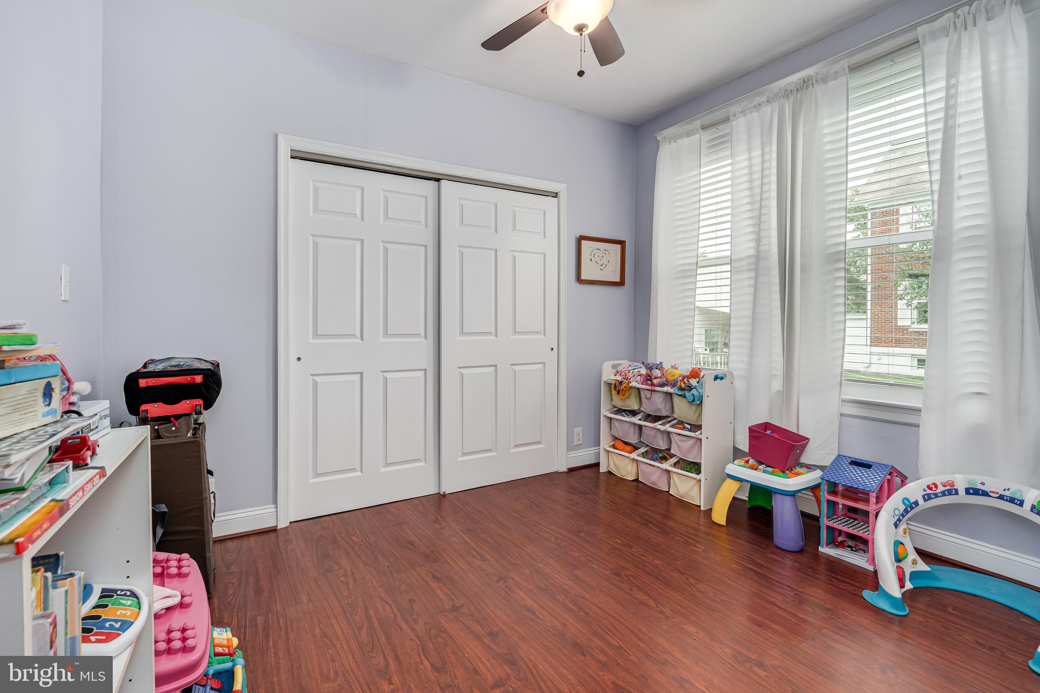 FAIRLAWN - Residential