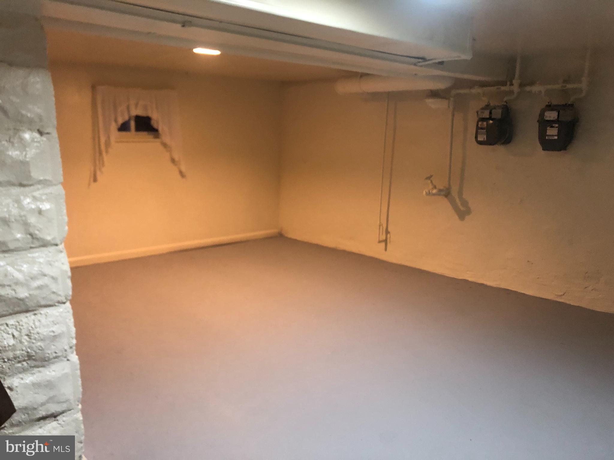 FAIRLAWN - Residential