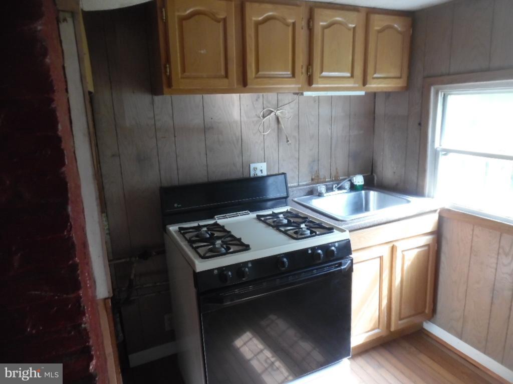 FOREST HILLS - Residential