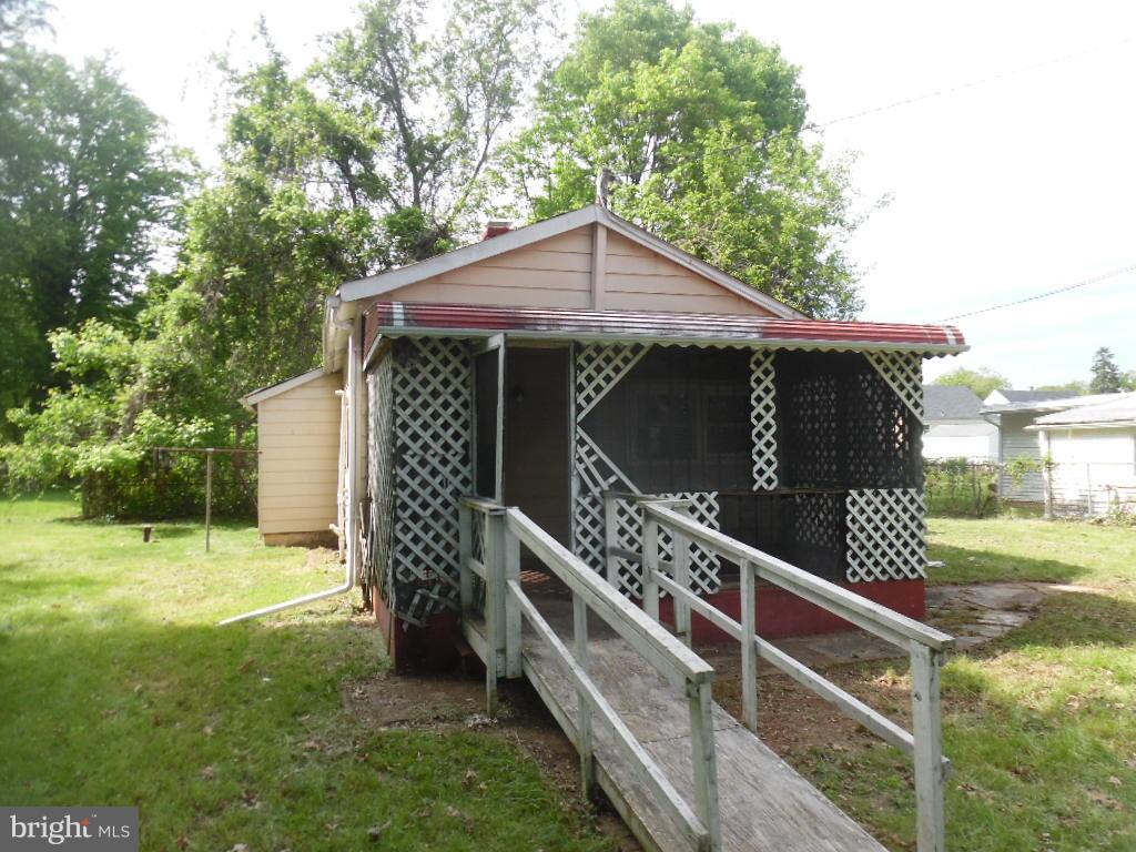 FOREST HILLS - Residential