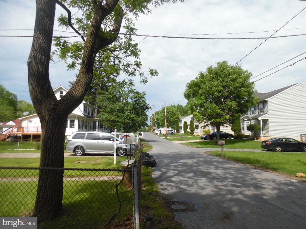 FOREST HILLS - Residential